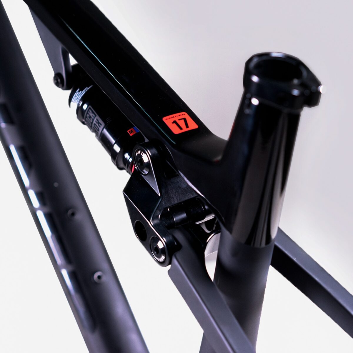 Cuadro Colner GEA doble suspensión de carbono - Imagen 6